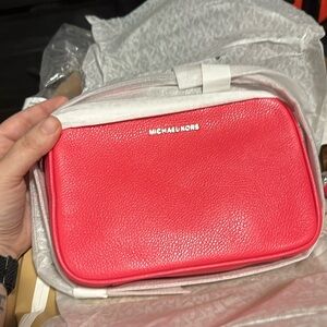 Michael Kors Jet Set crossbody purse - Brand New